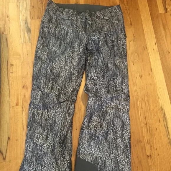 Patagonia insulated  Snowbelle snow snowboard ski pants trees forest size medium - Picture 2 of 11